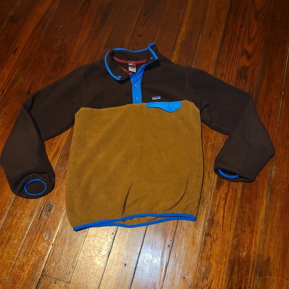 Patagonia Other - Patagonia Synchillla pullover boys xl 2 tone brown with blue accents